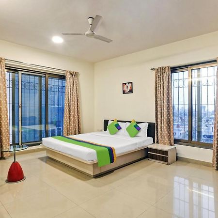 Treebo Trend Bandra Apartments 뭄바이 외부 사진