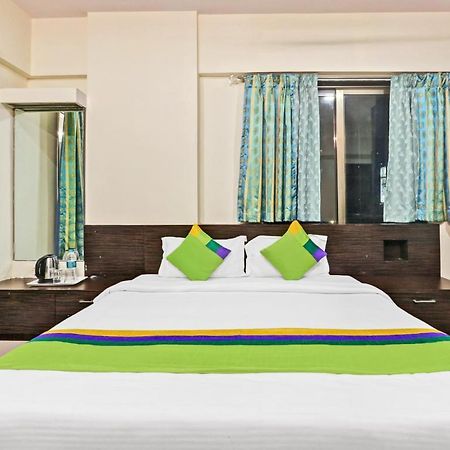 Treebo Trend Bandra Apartments 뭄바이 외부 사진