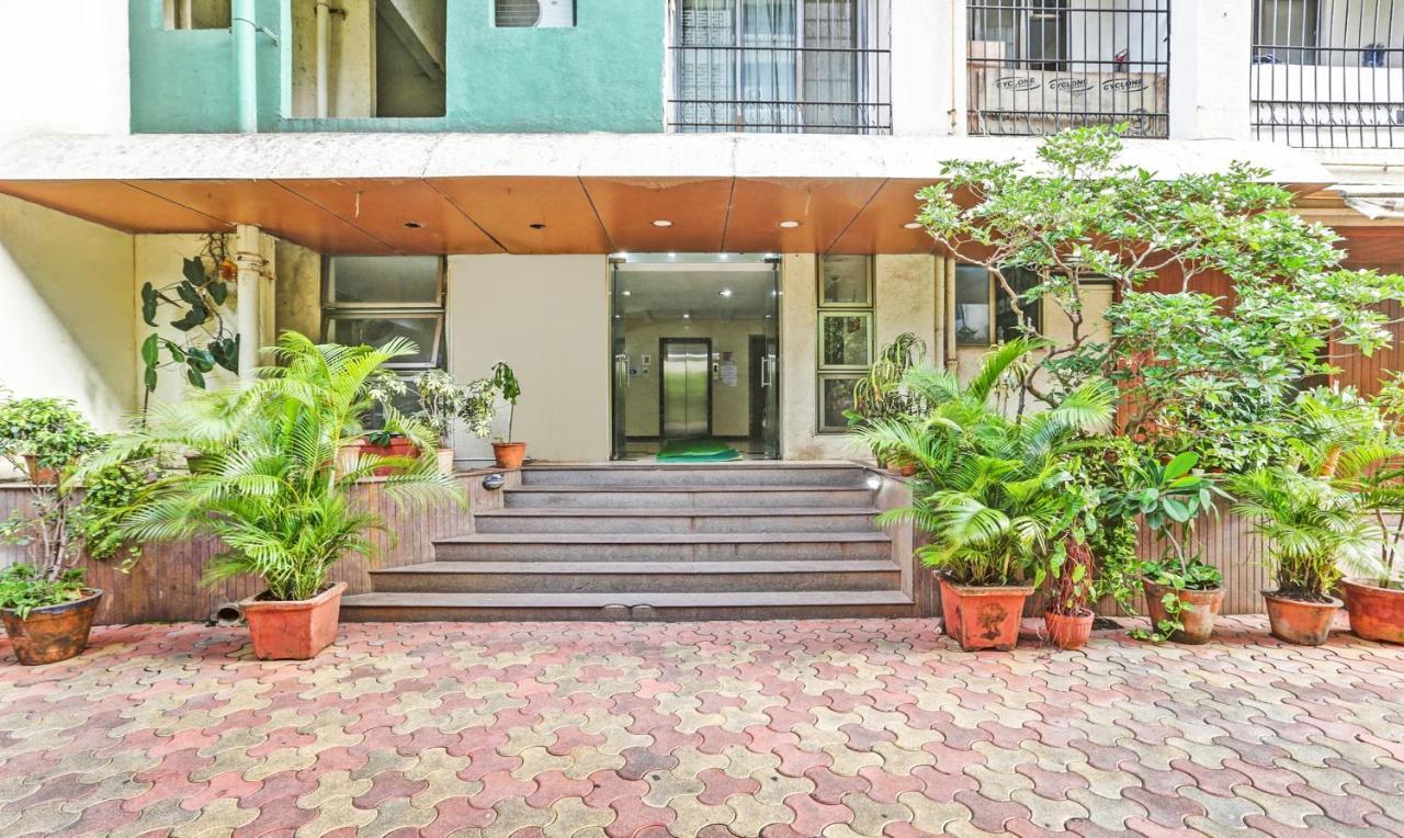 Treebo Trend Bandra Apartments 뭄바이 외부 사진