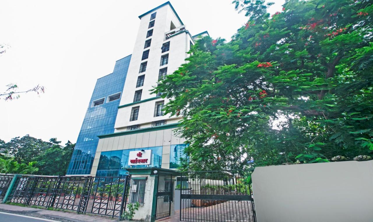 Treebo Trend Bandra Apartments 뭄바이 외부 사진
