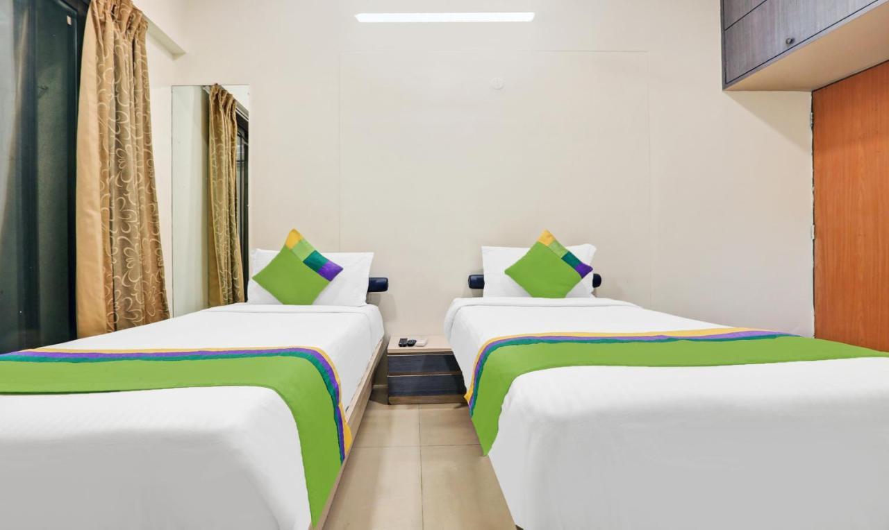 Treebo Trend Bandra Apartments 뭄바이 외부 사진