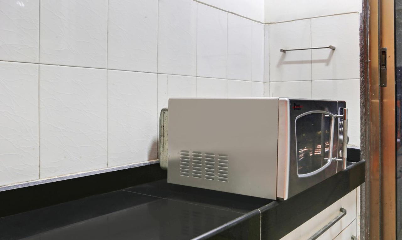 Treebo Trend Bandra Apartments 뭄바이 외부 사진