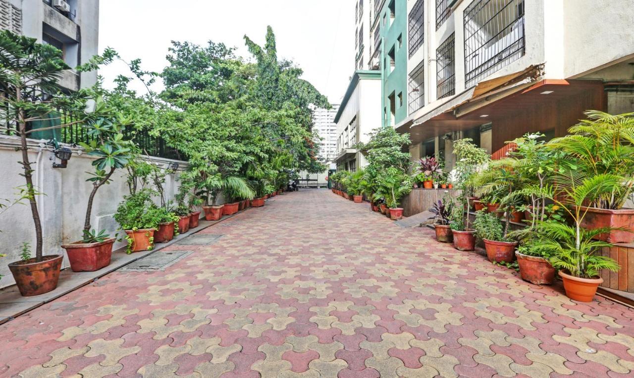 Treebo Trend Bandra Apartments 뭄바이 외부 사진